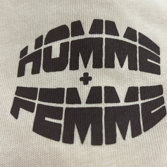 Homme + Femme Logo T-shirt Size  M Tan/Brown NWOT - Picture 4 of 4